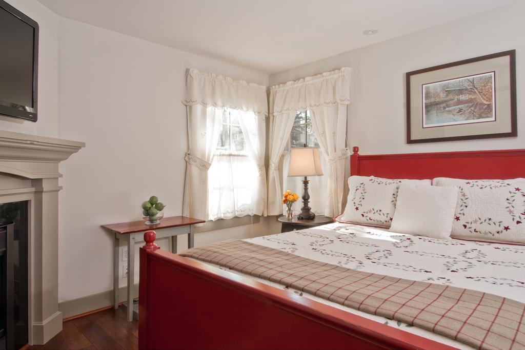 Wayside Inn Bed And Breakfast Элликотт-Сити Экстерьер фото