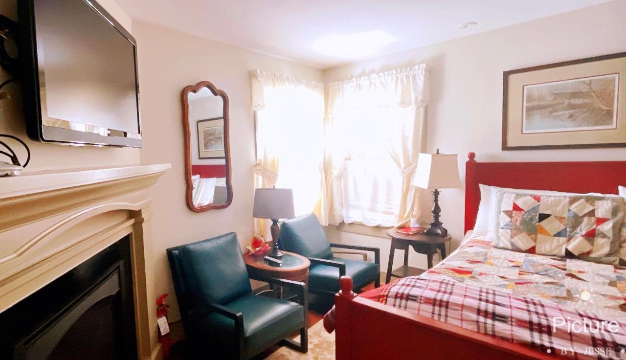 Wayside Inn Bed And Breakfast Элликотт-Сити Экстерьер фото