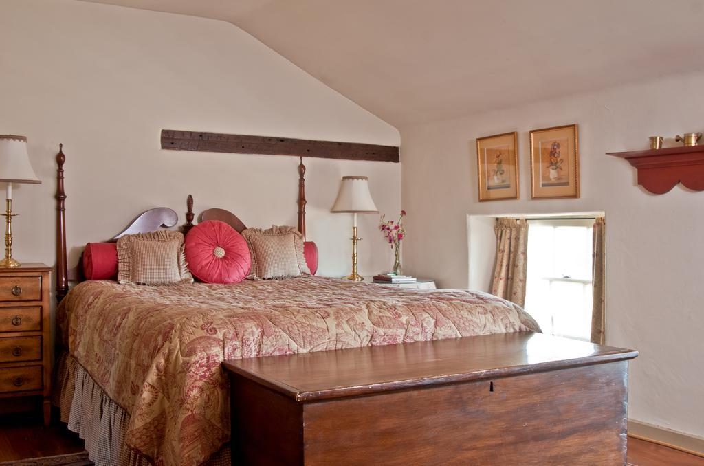 Wayside Inn Bed And Breakfast Элликотт-Сити Номер фото